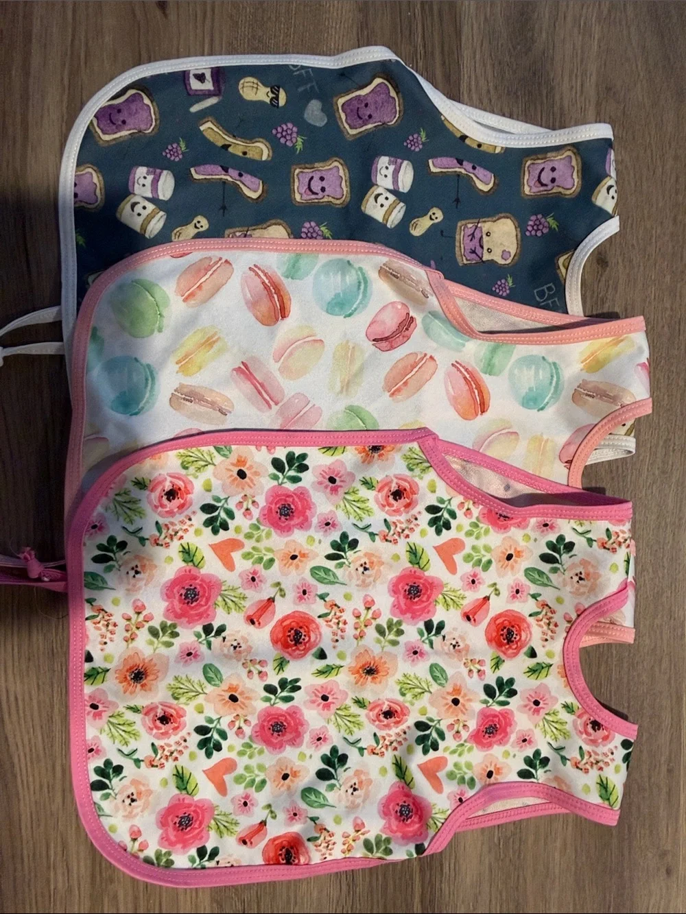Set of 4 Waterresistant Baby Hybrid Bib-Apron